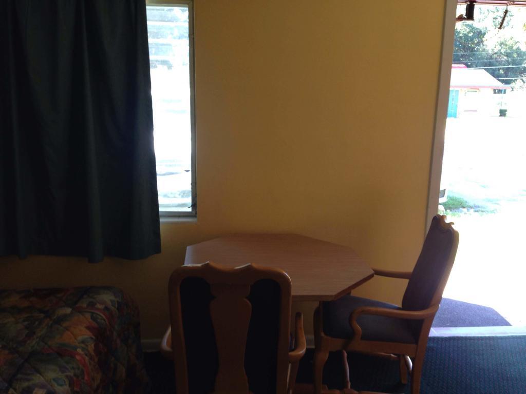 Florida Motel Gainesville Oda fotoğraf